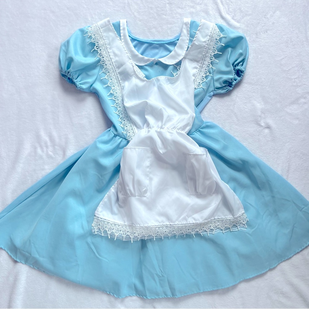 Alice in wonderland dress